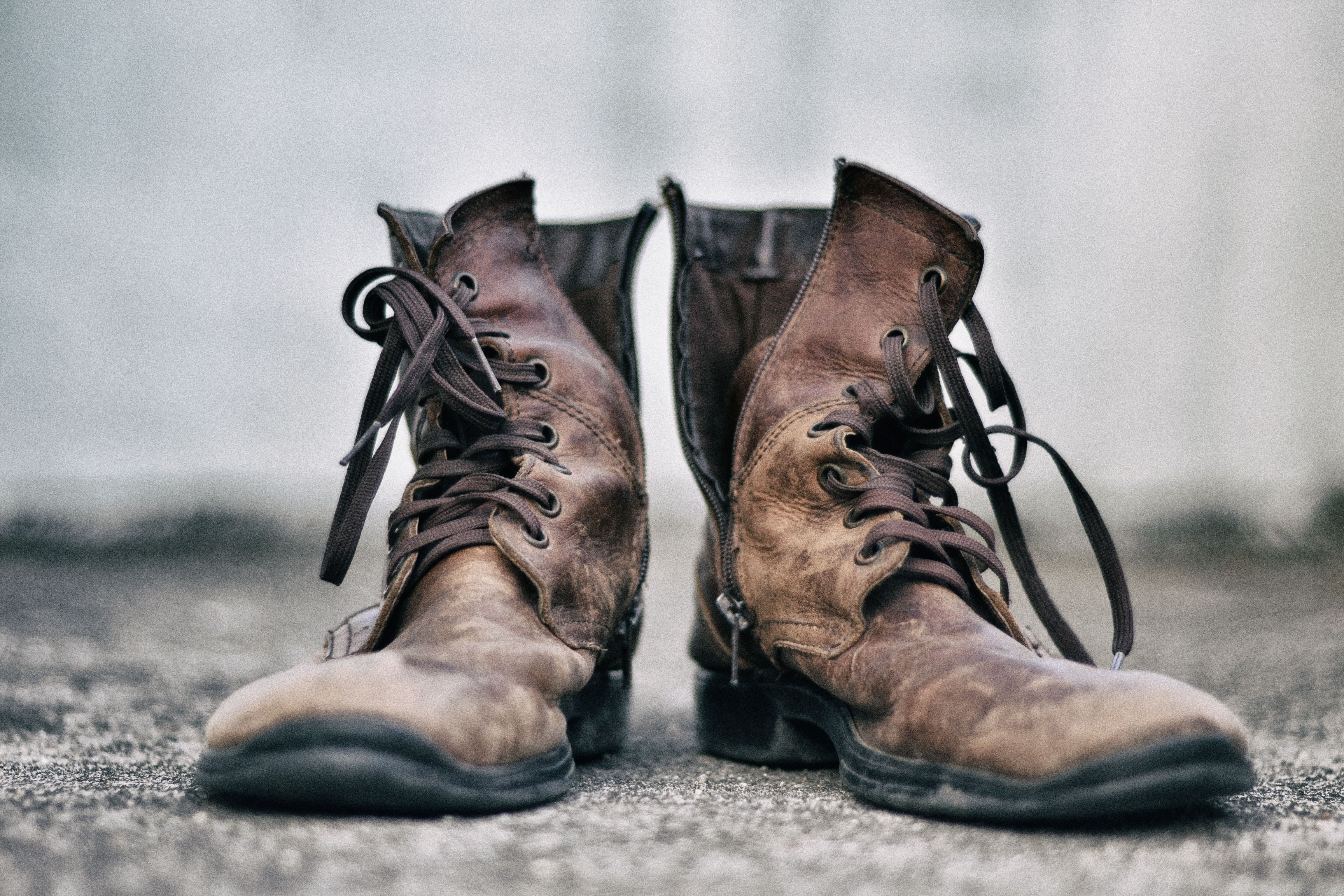Bring Old Boots Back to Life in 4 Easy Steps's featured image