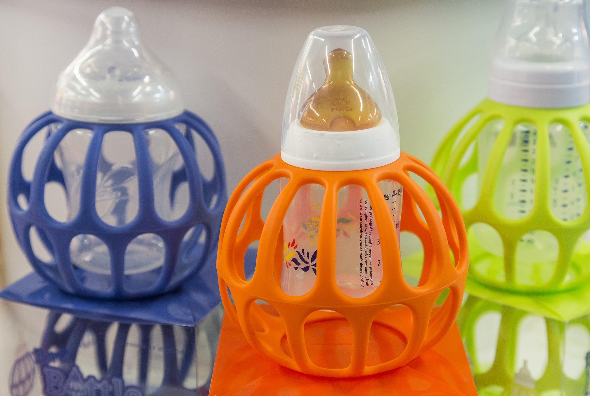 How to Clean, Sanitize and Store Baby Bottles's featured image
