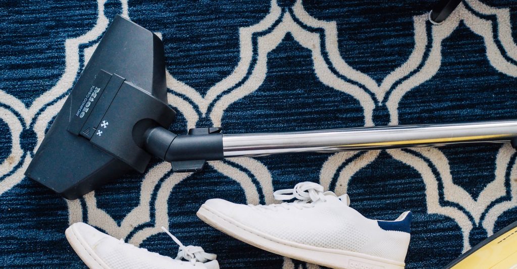 4 Simple Steps to Rid your Carpet of Salt Stains Molly Maid