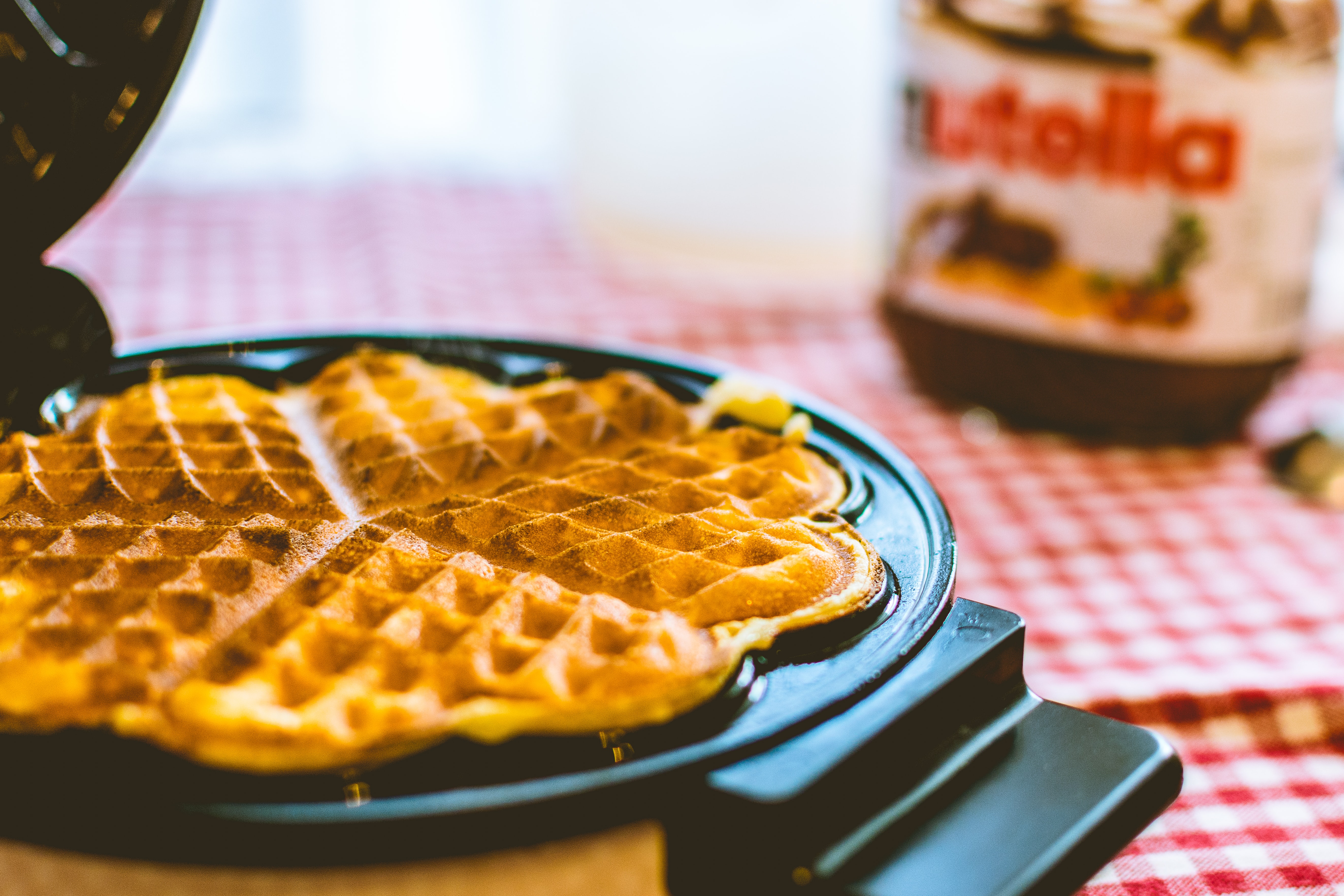 How to Clean A Waffle Iron's featured image