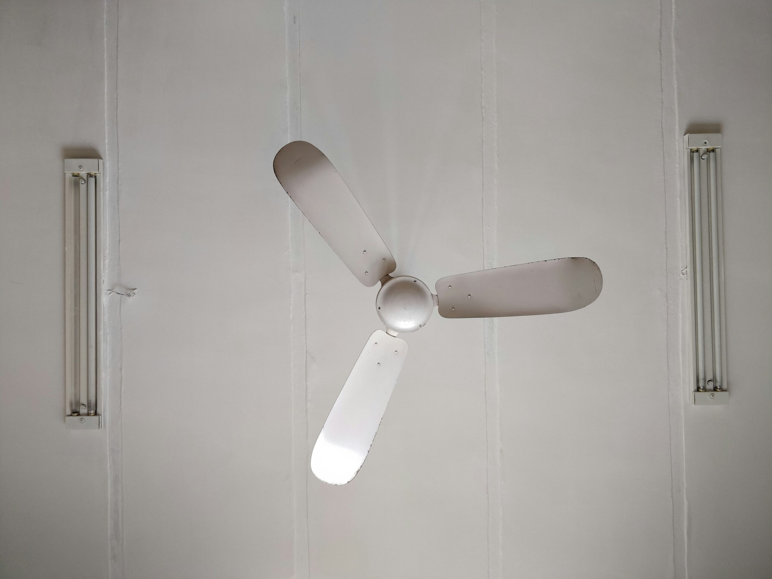 Essential Tips for a Clean Ceiling Fan and Efficient AC's featured image