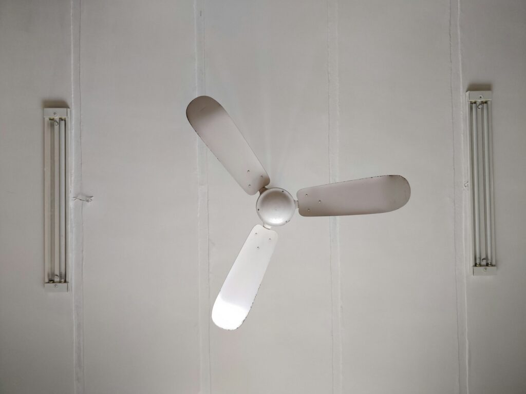 Essential Tips for a Clean Ceiling Fan and Efficient AC