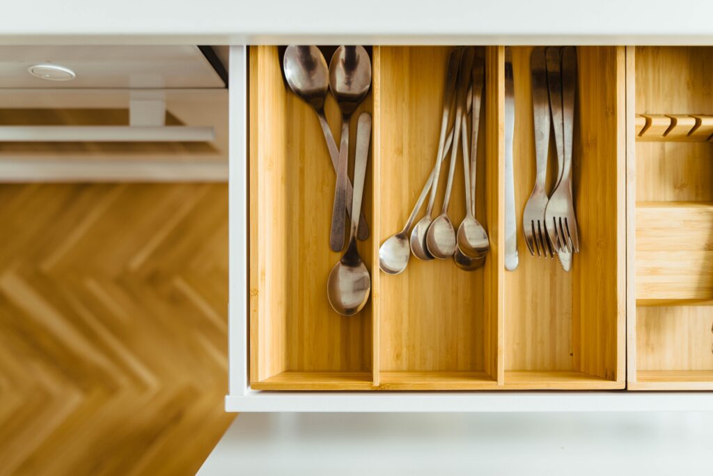 3 Best Ways to Organize Silverware